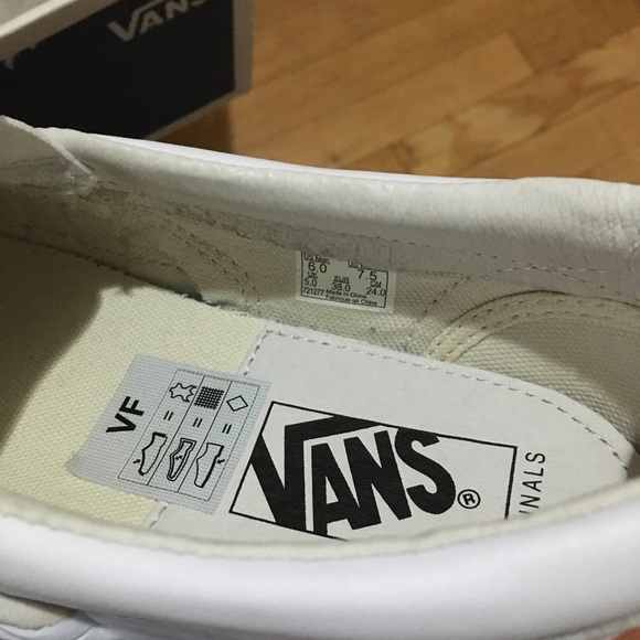 Vans Vault 50th Anniversary Leather Woven Slip On - Picture 4 of 8